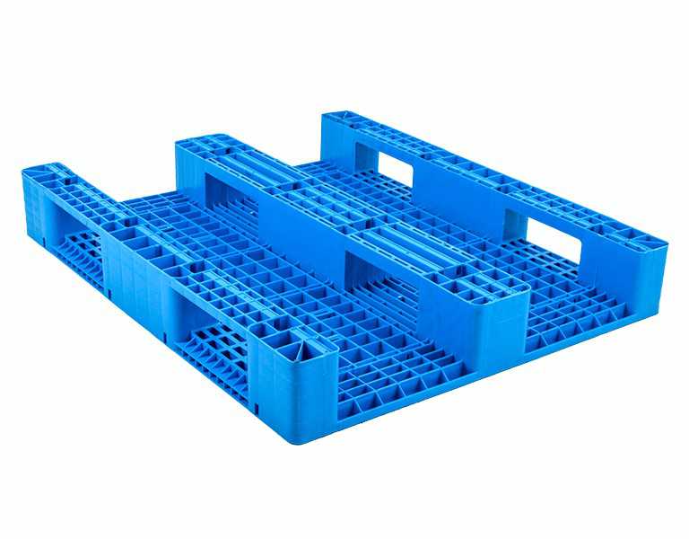 1210 Vented Deck 3-Runner Plastic Pallet (170mm High Profile)