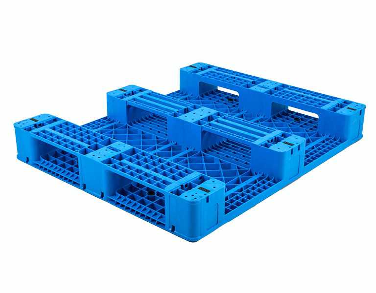 1210 Vented Deck Transverse 3-Runner Plastic Pallet