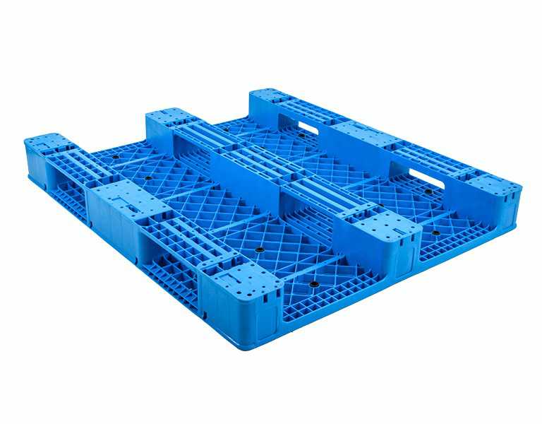 1412 Vented Deck 3-Runner Plastic Pallet
