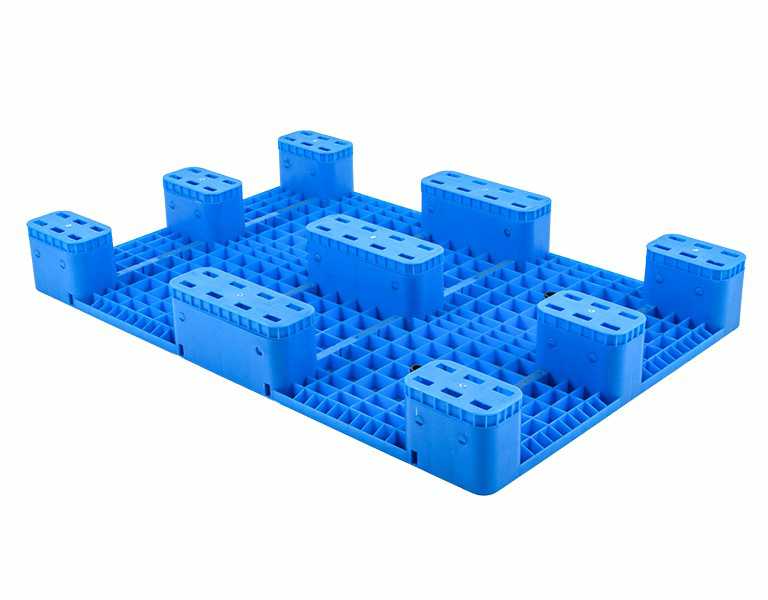 1208 Vented Deck Large 9-Leg Plastic Pallet / Warehouse Mat