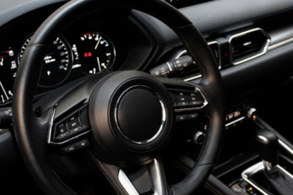 Automotive Steering Wheels: Precision Logistics and Returnable Packaging Solutions